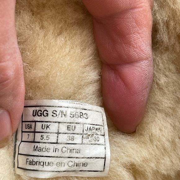 UGG Australia 5683 brown boots size 7 - Picture 10 of 13